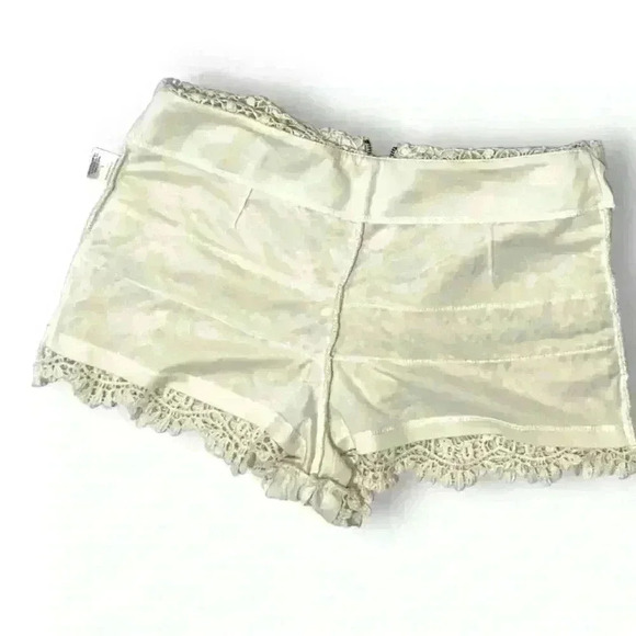 Womens Ivory Crochet Shorts by Love Fire Womens Size Small - Picture 7 of 8